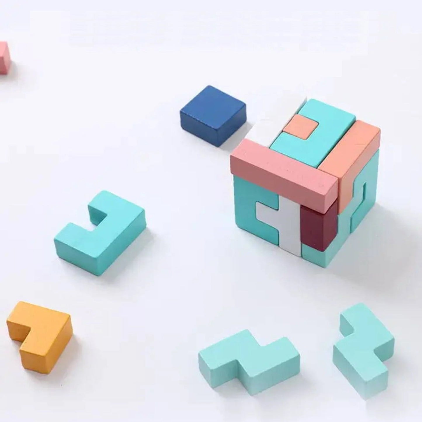 Puzzle Tetris en Bois Montessori – Un Jeu Classique pour Stimuler l'Esprit Logique