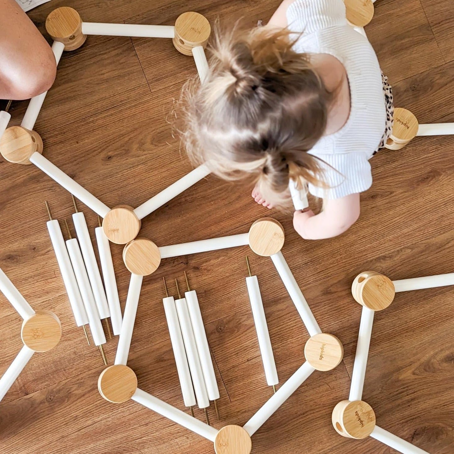 Dôme d'Escalade Montessori – Une Aventure Grimpante pour Développer Force et Agilité