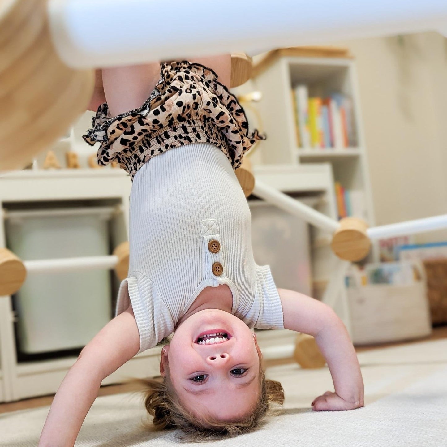 Dôme d'Escalade Montessori – Une Aventure Grimpante pour Développer Force et Agilité