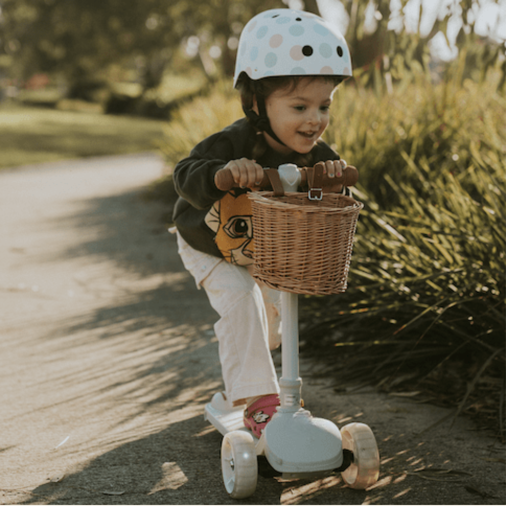 Trottinette 3 Roues avec Panier en Osier – Pour des Balades Enchantées