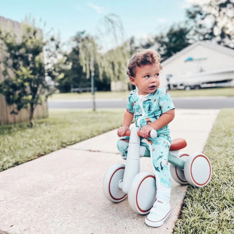 Vélo d'Équilibre Bébé Montessori – Premiers Tours de Roue en Toute Confiance
