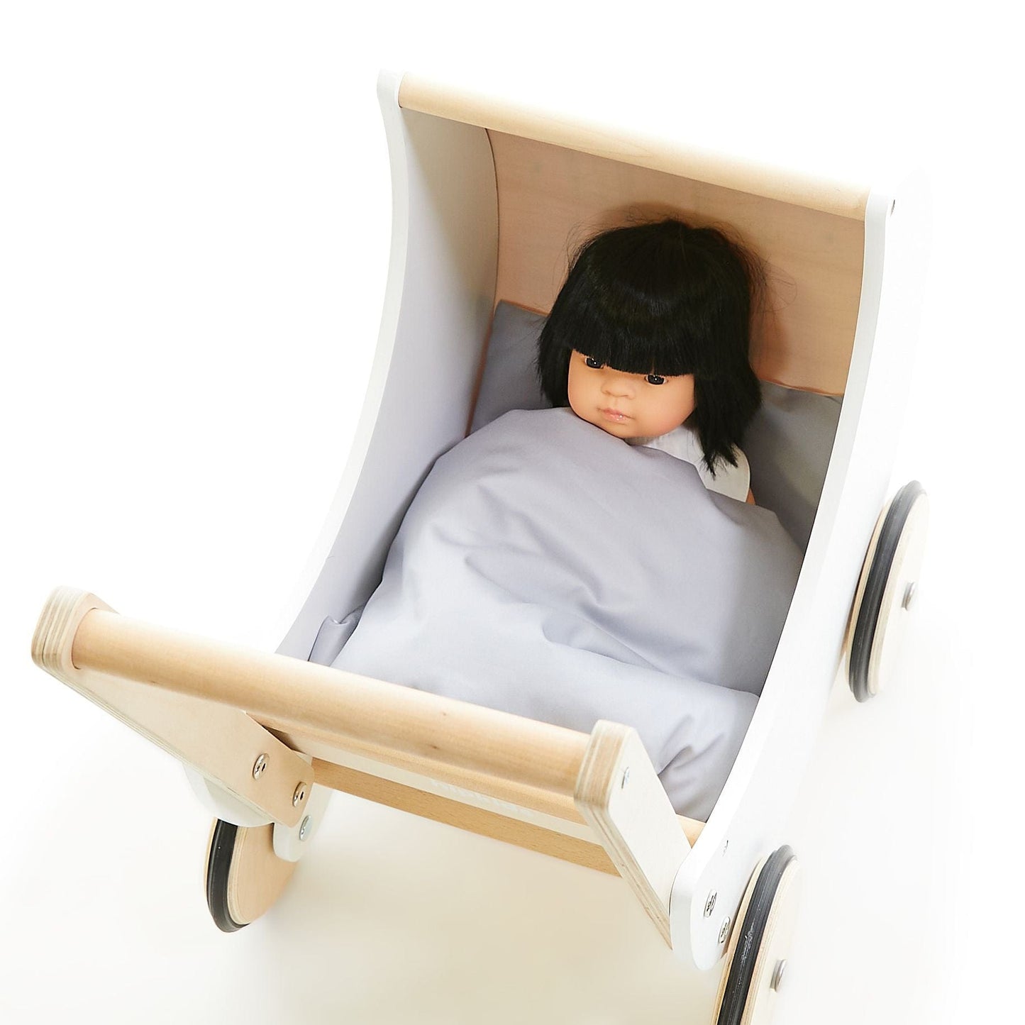 Poussette en Bois en Forme de Lune – Pour des Promenades Enchantées avec les Poupées